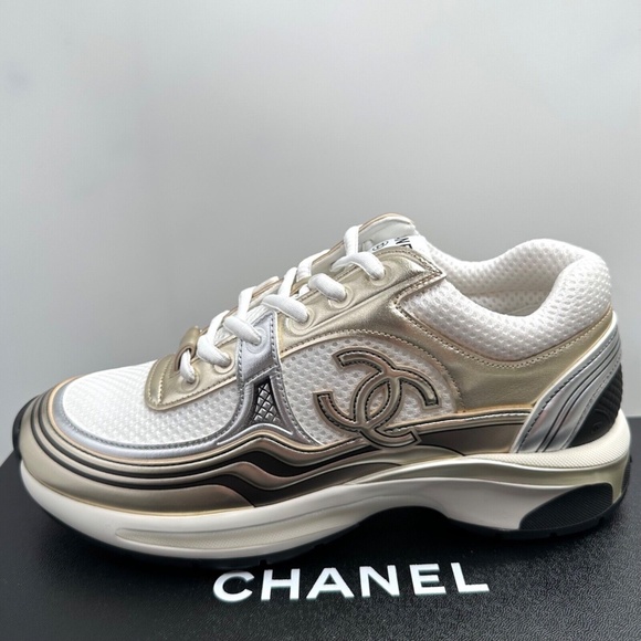 ❌❌SOLD Chanel 2023 White Black Gold Silver CC Logo Trainers Runners Sneakers - Picture 3 of 14